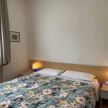 Hotel Girasole House Florenz Zimmer foto