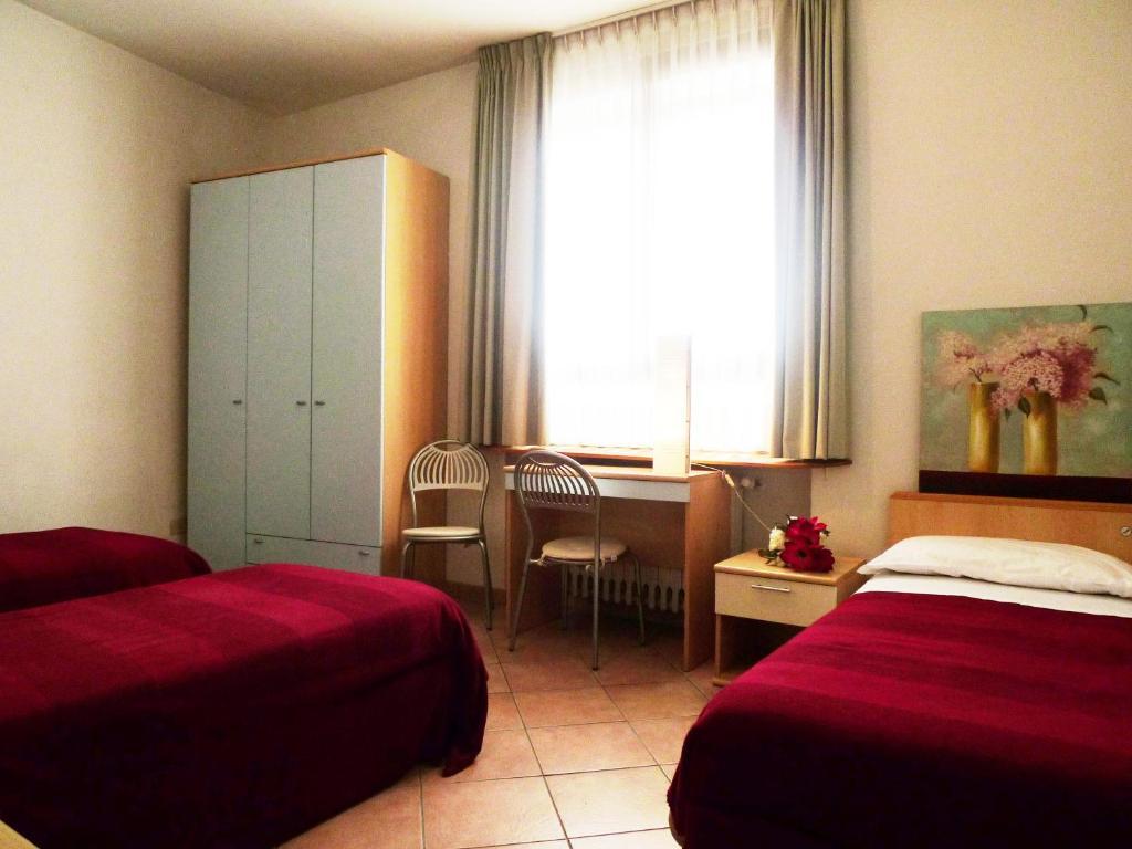 Hotel Girasole House Florenz Zimmer foto