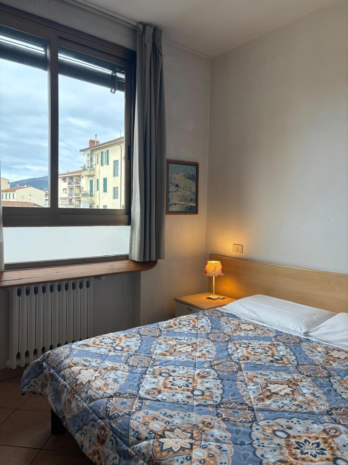 Hotel Girasole House Florenz Zimmer foto